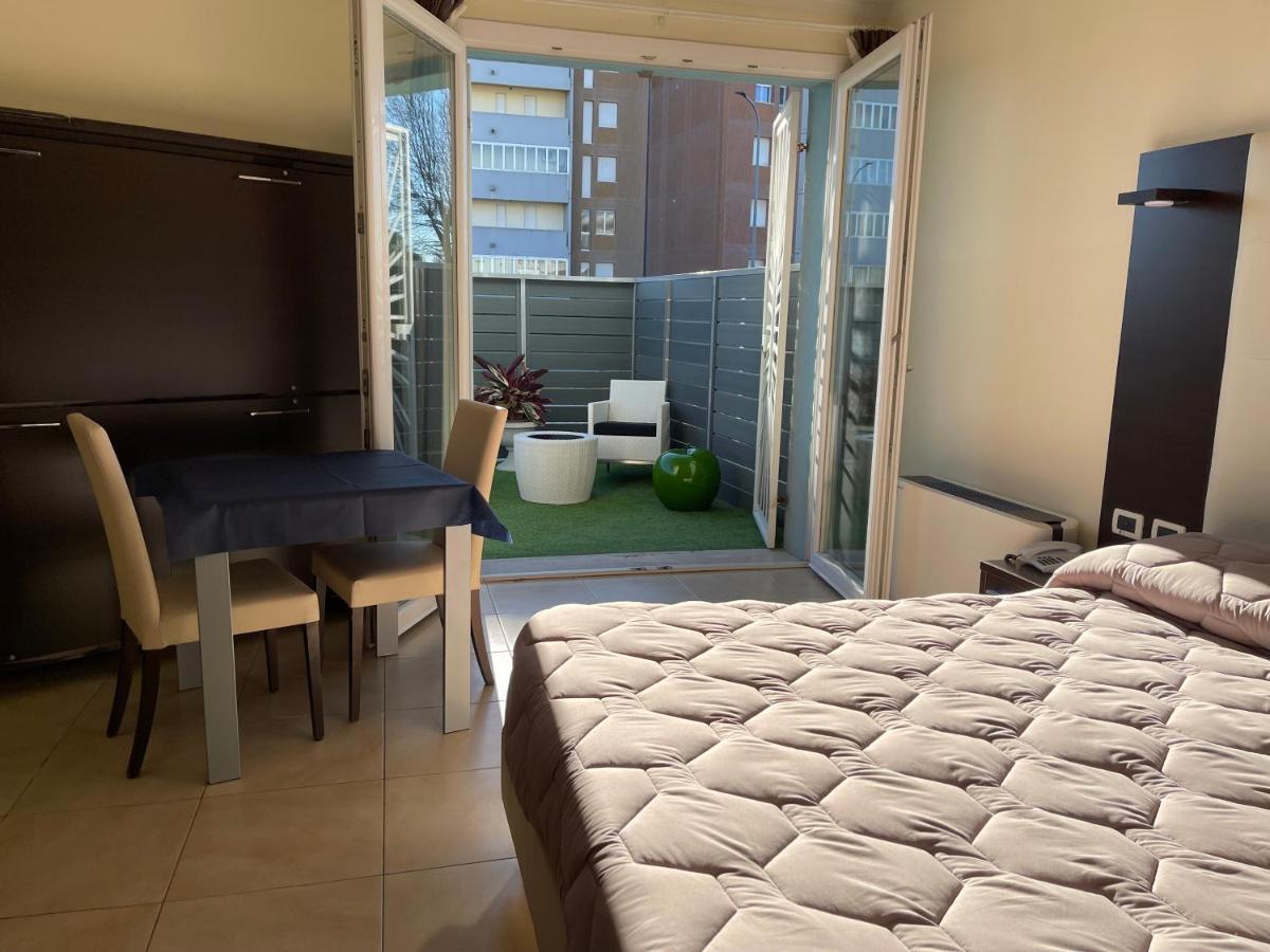 Hotel-Residence-B&B Le Dune Beach Service Included 리도아드리 외부 사진