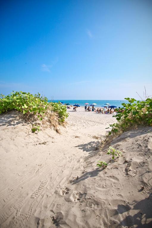 Hotel-Residence-B&B Le Dune Beach Service Included 리도아드리 외부 사진